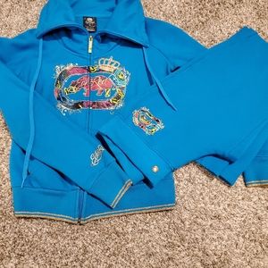 Size Medium Womens Eckored sweat suit
